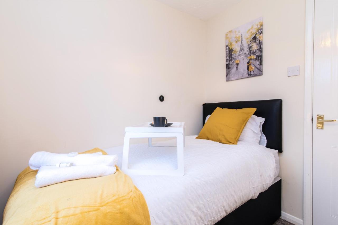 Coventry- Perchfoot 3 Bedroom Contractor And Pet-Friendly Spacious House By Sublime Stays מראה חיצוני תמונה