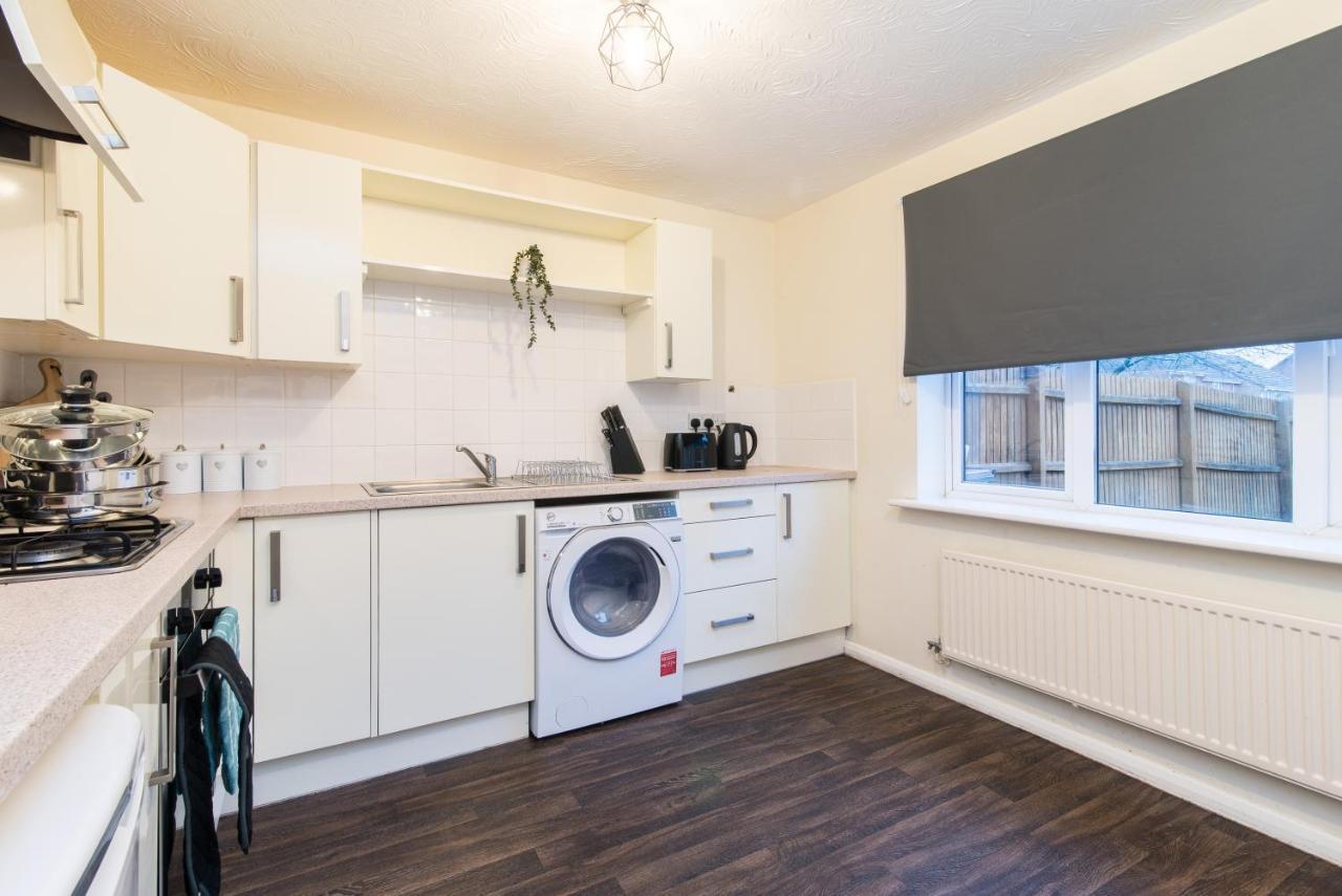 Coventry- Perchfoot 3 Bedroom Contractor And Pet-Friendly Spacious House By Sublime Stays מראה חיצוני תמונה
